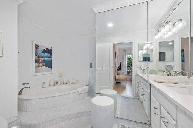 Building Photo - 1801 S Flagler Dr