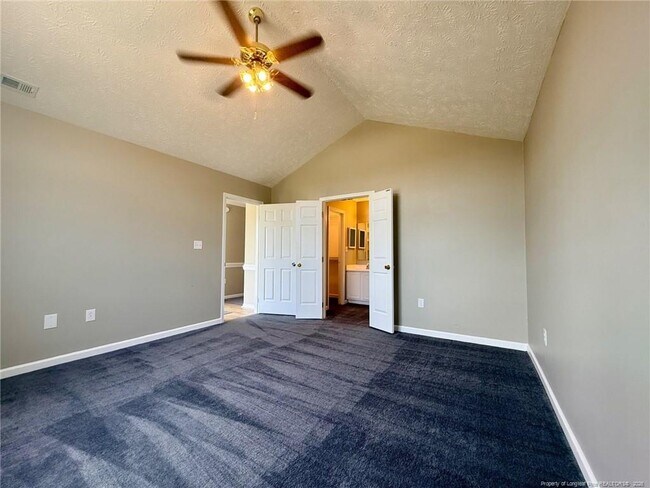Building Photo - 134 Independence Dr
