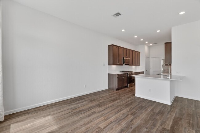 Building Photo - 5634 Amber Brook Ln
