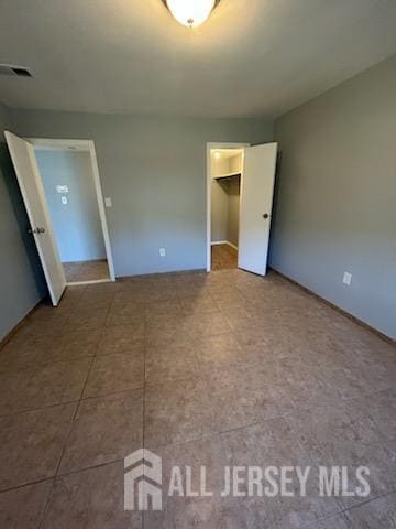 Building Photo - 212 N Oaks Blvd