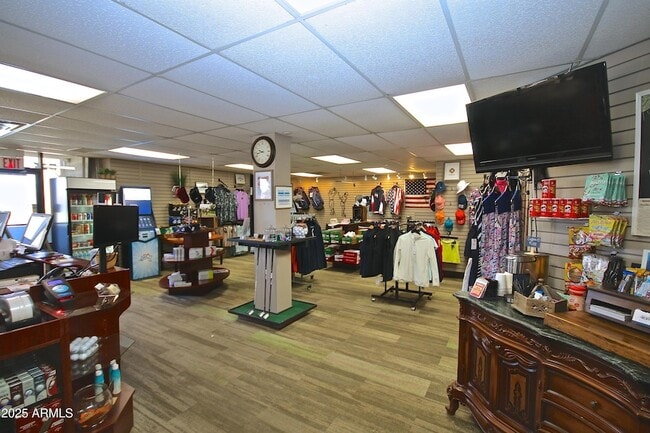 Building Photo - 1831 E Lindrick Dr