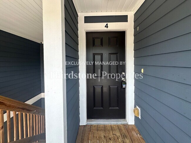 Building Photo - 9139 Western Way