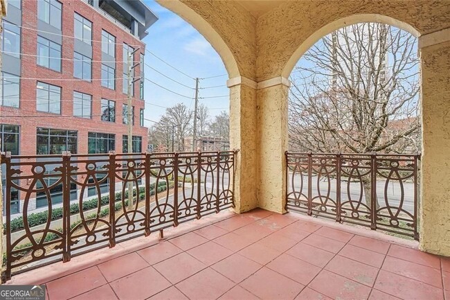 Building Photo - 2855 Peachtree Rd NE