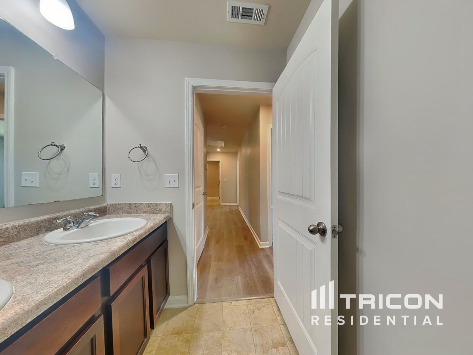 Building Photo - 1026 Eldon Ln