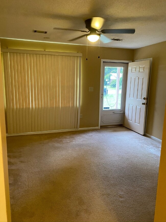 Building Photo - Home for Rent