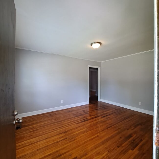 Building Photo - 1615 Gilson Rd