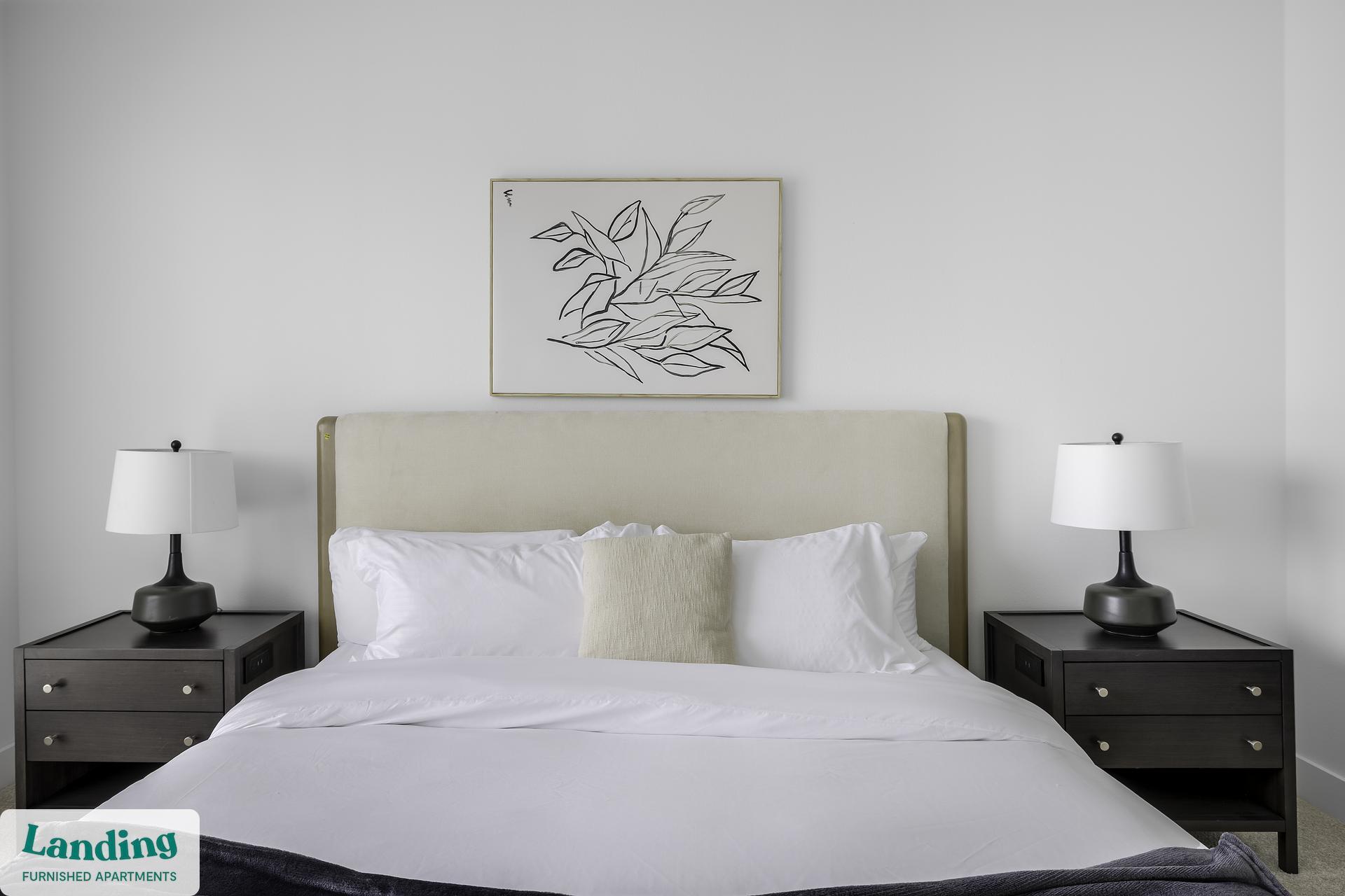 Building Photo - 650 E Sycamore St