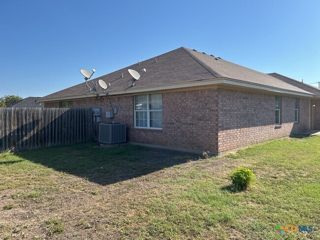 Building Photo - 4103 Alan Kent Dr