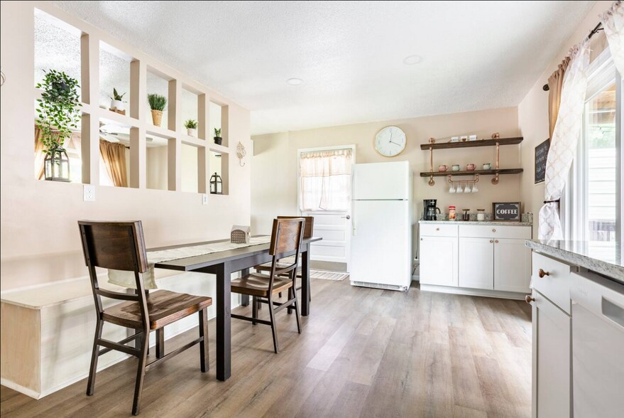 Building Photo - 392 Winchester Rd