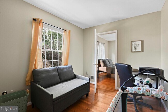 Building Photo - 5267 Leestone Ct