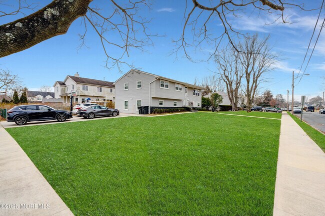 Building Photo - 280 Oakley Ave