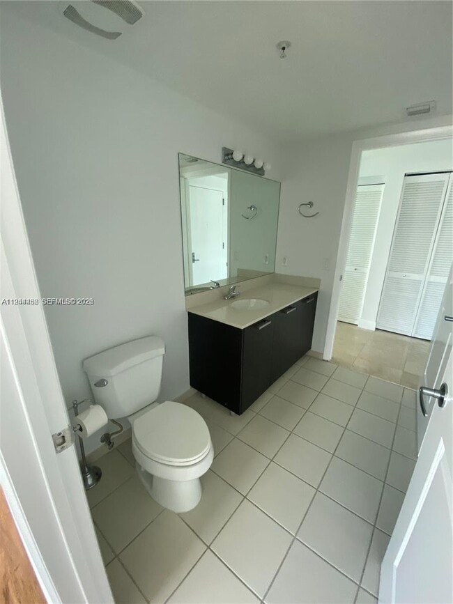 Building Photo - 333 NE 24th St