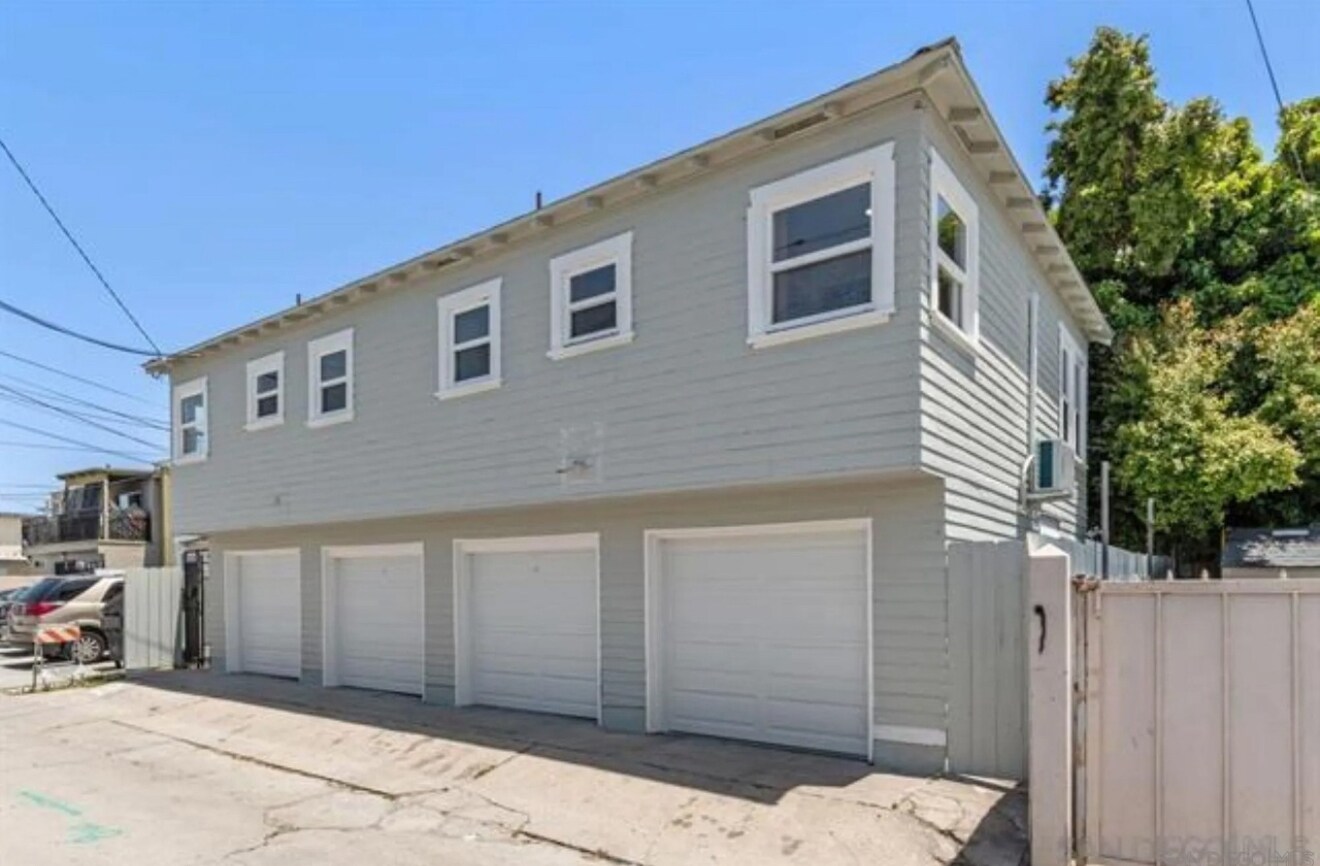 Building Photo - 4118 39th St