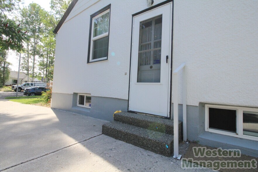 Basement Entrance - 1123 N 26th St