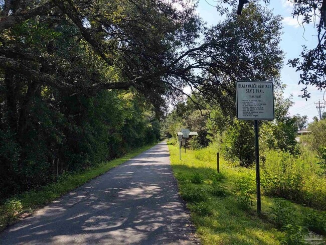 Building Photo - 7180 E Gate Rd