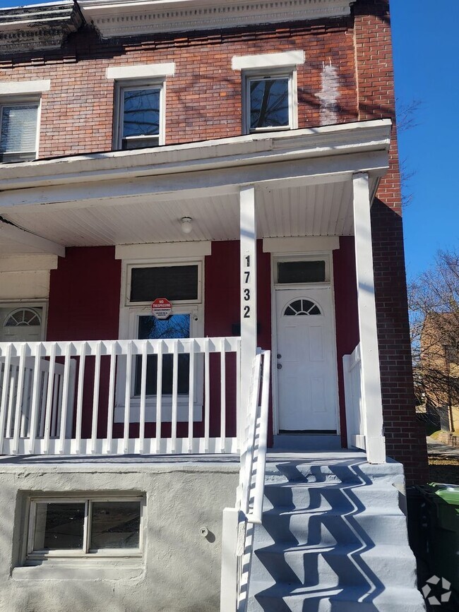 Building Photo - Spacious 3 Bedroom Home  In West Baltimore