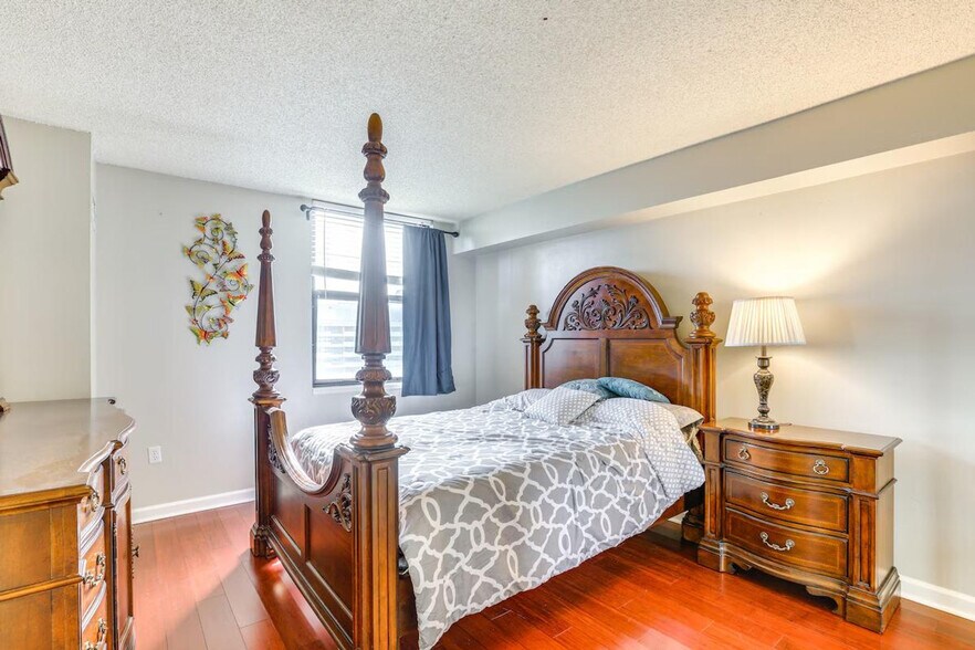 Building Photo - 1305 Speer Blvd