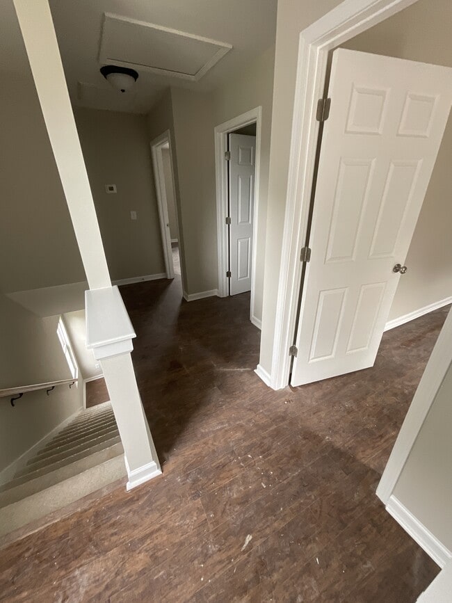 Building Photo - 1015 W C St