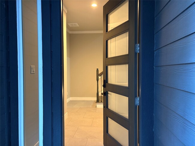 Building Photo - 3732 Seabrook St