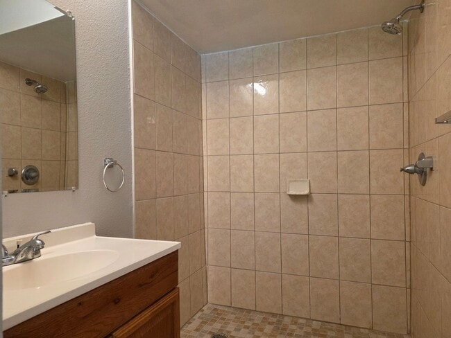 Building Photo - Three Bedroom Townhome at Montgomery Club in Altamonte Springs