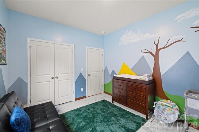 Building Photo - 144 Babbling Brk Dr