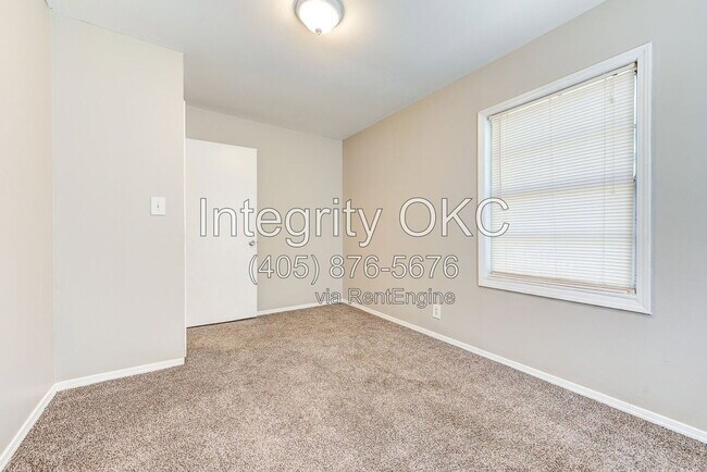 Building Photo - 416 Reed Pl