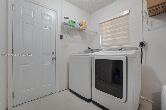 Building Photo - 20560 NW 17th Ave