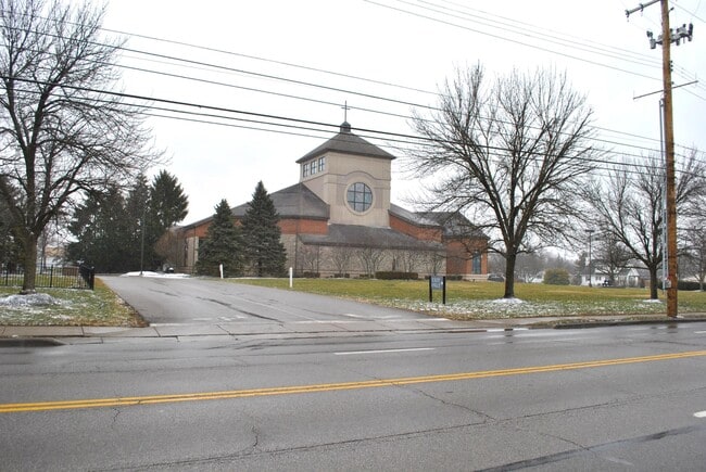 Building Photo - 3711 Broadway