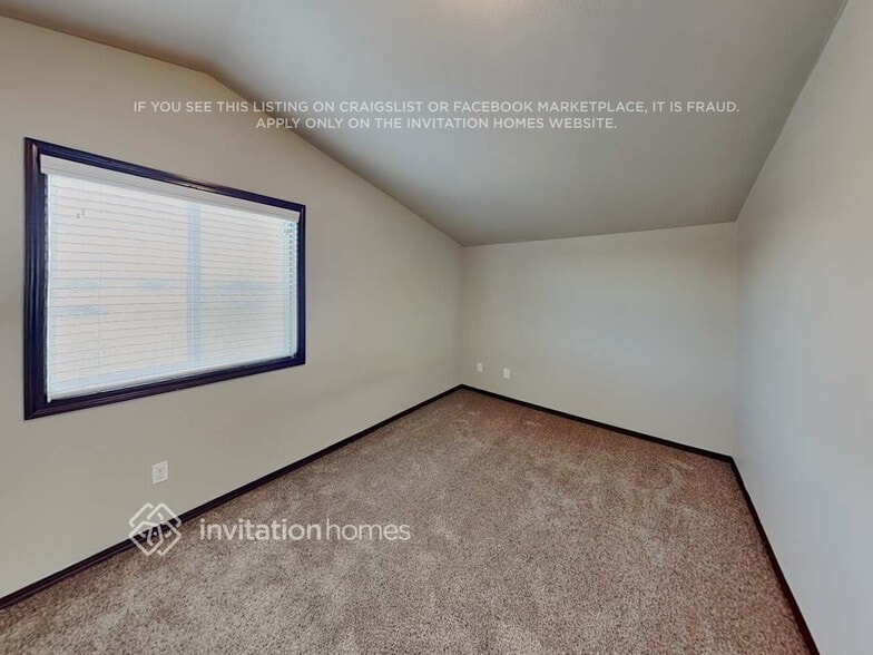 Building Photo - 4822 145th Pl NE