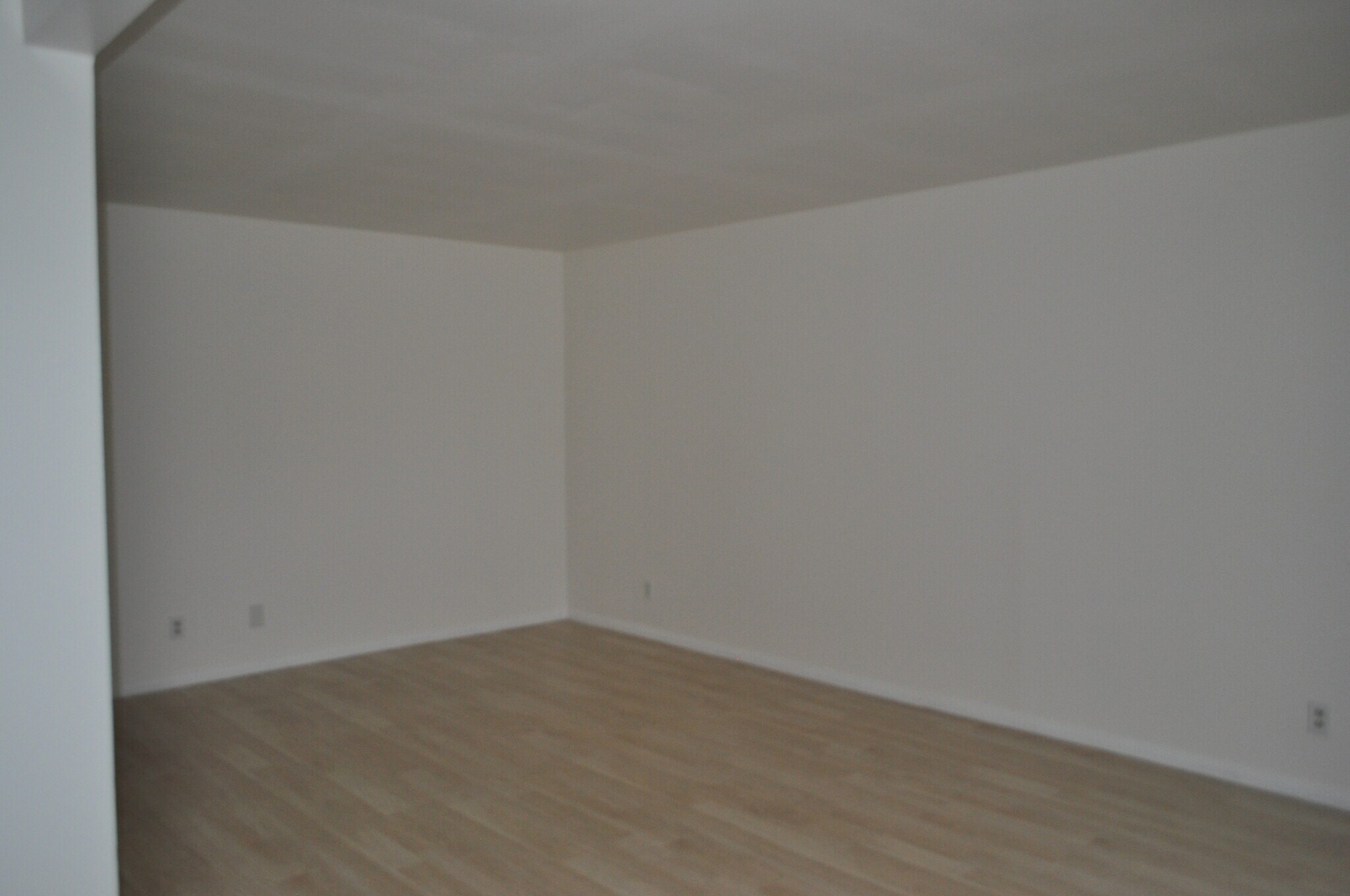 Building Photo - 4059 W 137th St