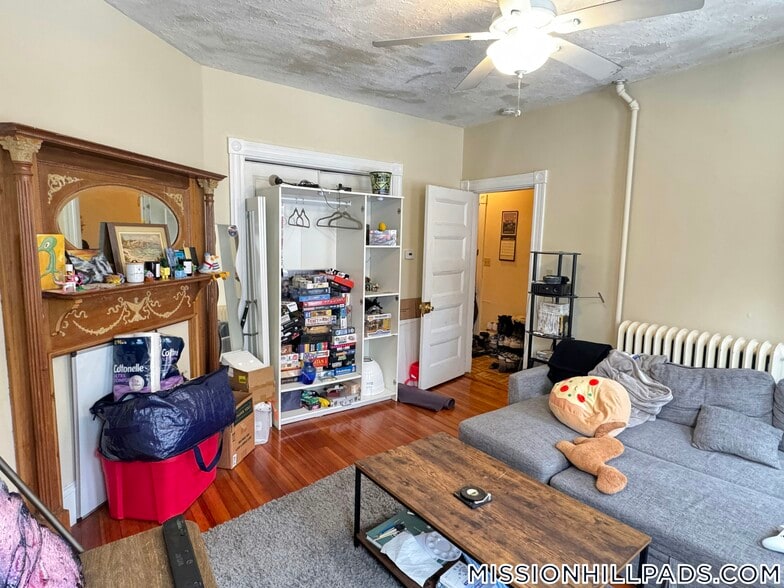 Building Photo - 88 Fisher Ave