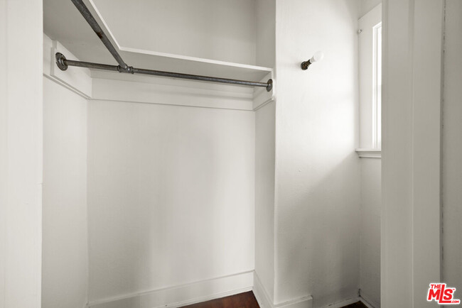 Building Photo - 2027 3rd St
