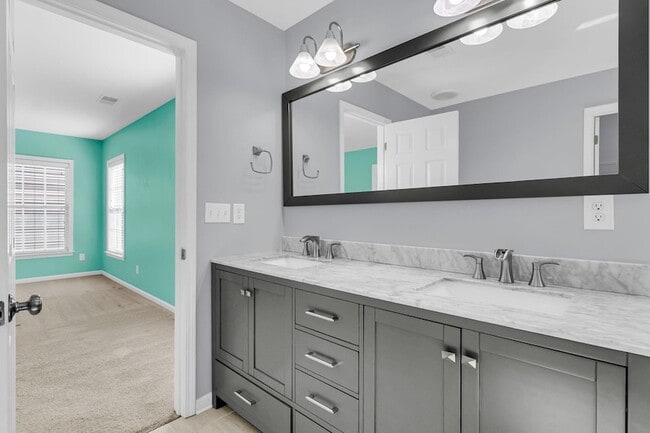 Building Photo - 7478 Hawks Cir