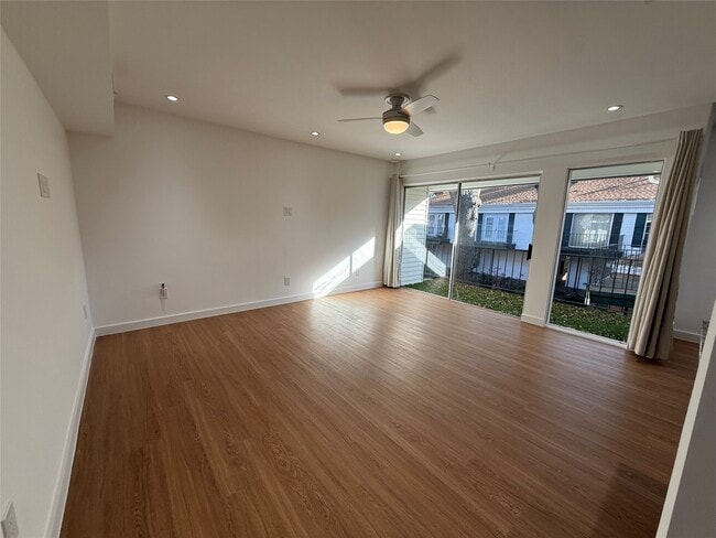 Building Photo - 3400 Timmons Ln