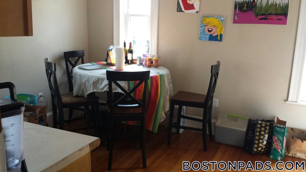 Building Photo - 101 Heath St