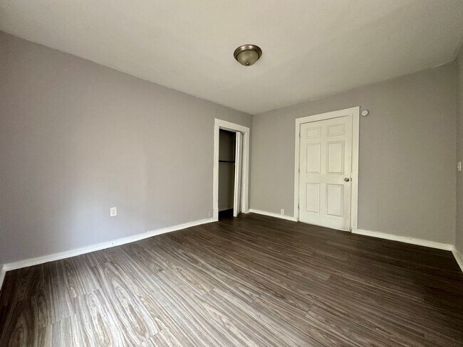 Building Photo - 3805 Alton Park Blvd