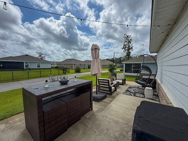 Building Photo - 593 Riverwalk Cir