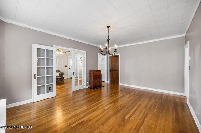 Building Photo - 615 Overton Pl