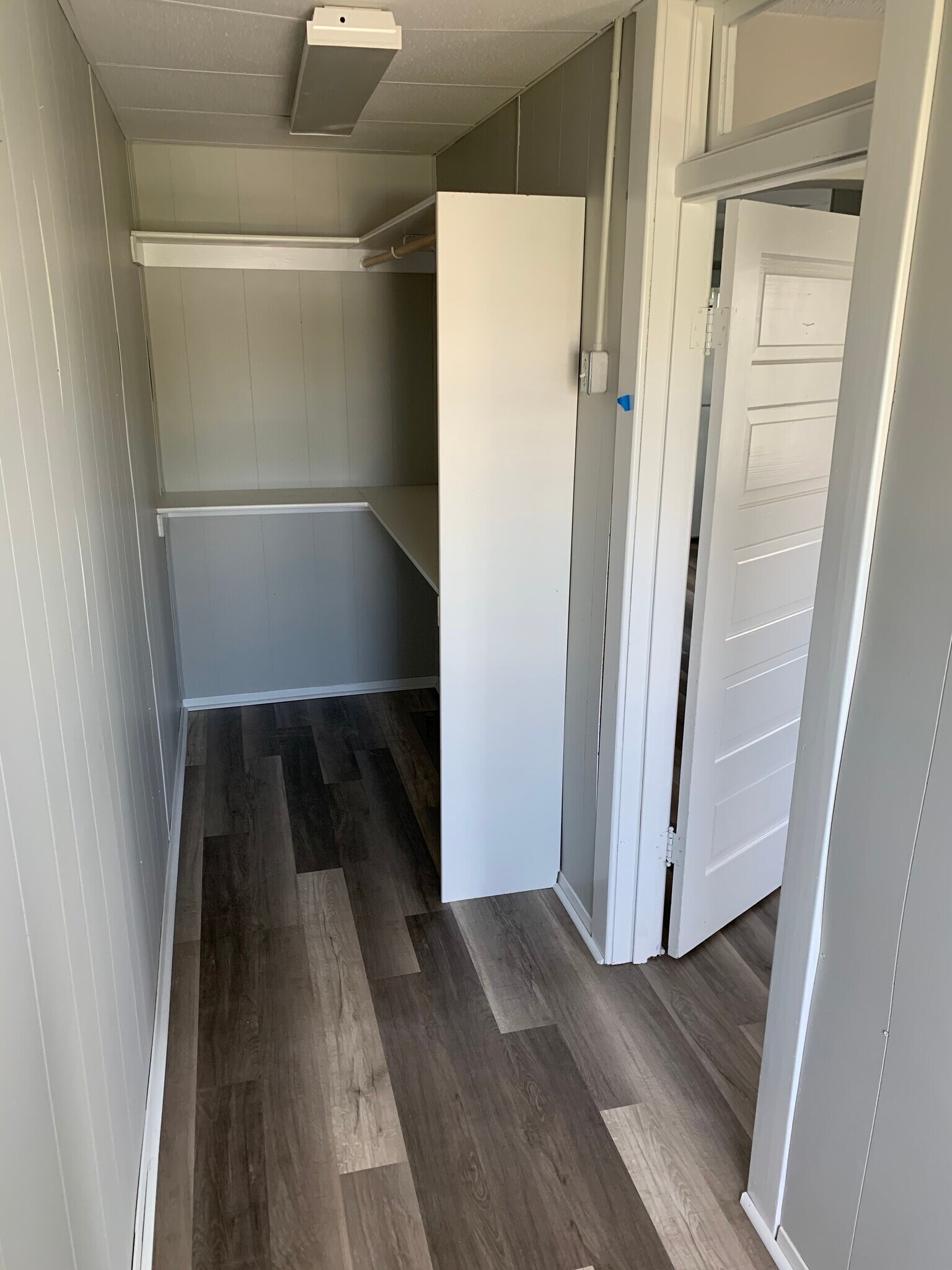 Large walk in closet - 609 Grant St