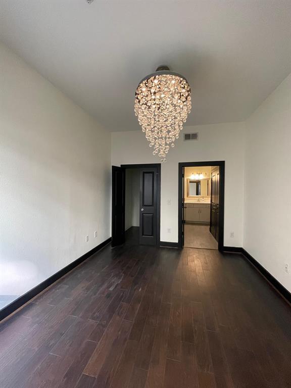 Building Photo - 1901 Post Oak Blvd