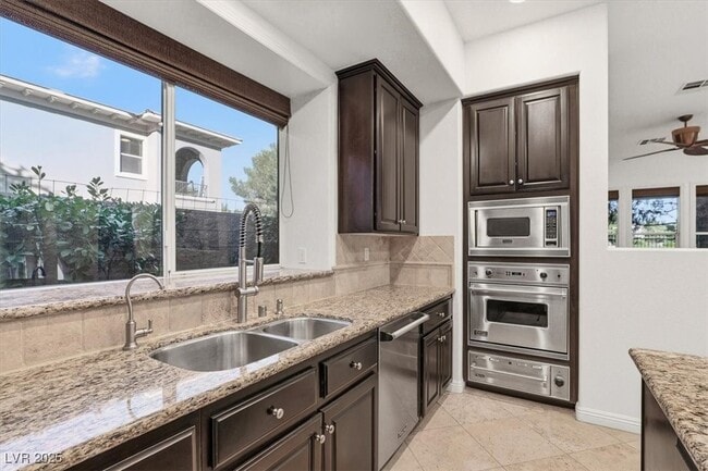 Building Photo - 12056 Royal Dolnoch Ct