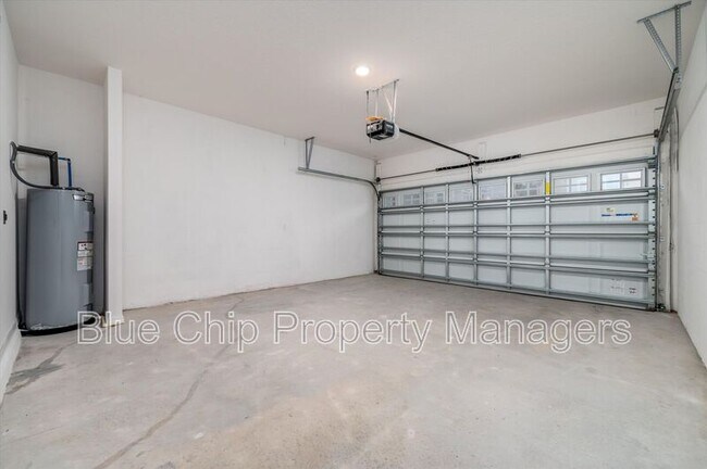 Building Photo - 34200 Cinder Wy