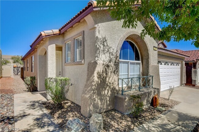 Building Photo - 9890 Ridgehaven Ave