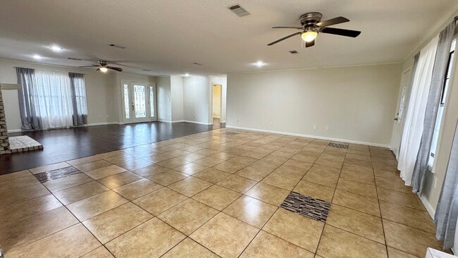 Building Photo - 284 Connie Lynne Dr