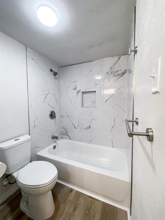 Building Photo - 2401 Bucks Run