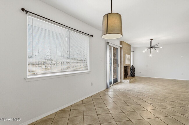 Building Photo - 10837 Gemstone St