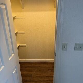 Building Photo - 8716 Ildica St