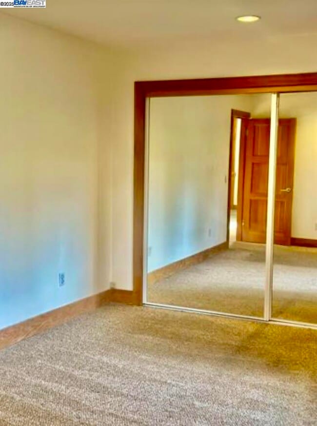 Building Photo - 13273 Sierra Dr W