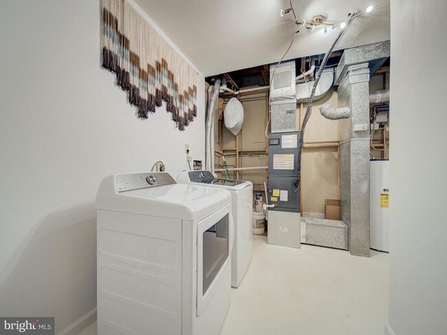 Building Photo - 6191 Little Valley Way