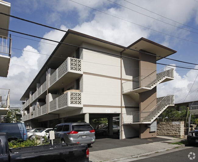 Primary Photo - 1122 Hoolai St